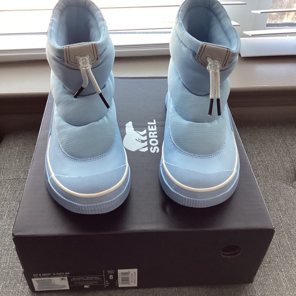 SOREL Out N About IV Puffy Lace-Up Waterproof Boot (Women) 8M - Picture 3 of 11
